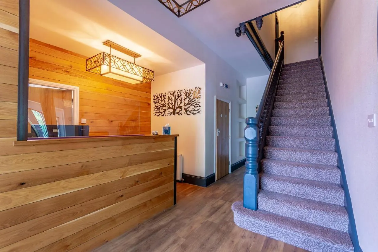 ***  Woodcote Hotel Hooton United Kingdom