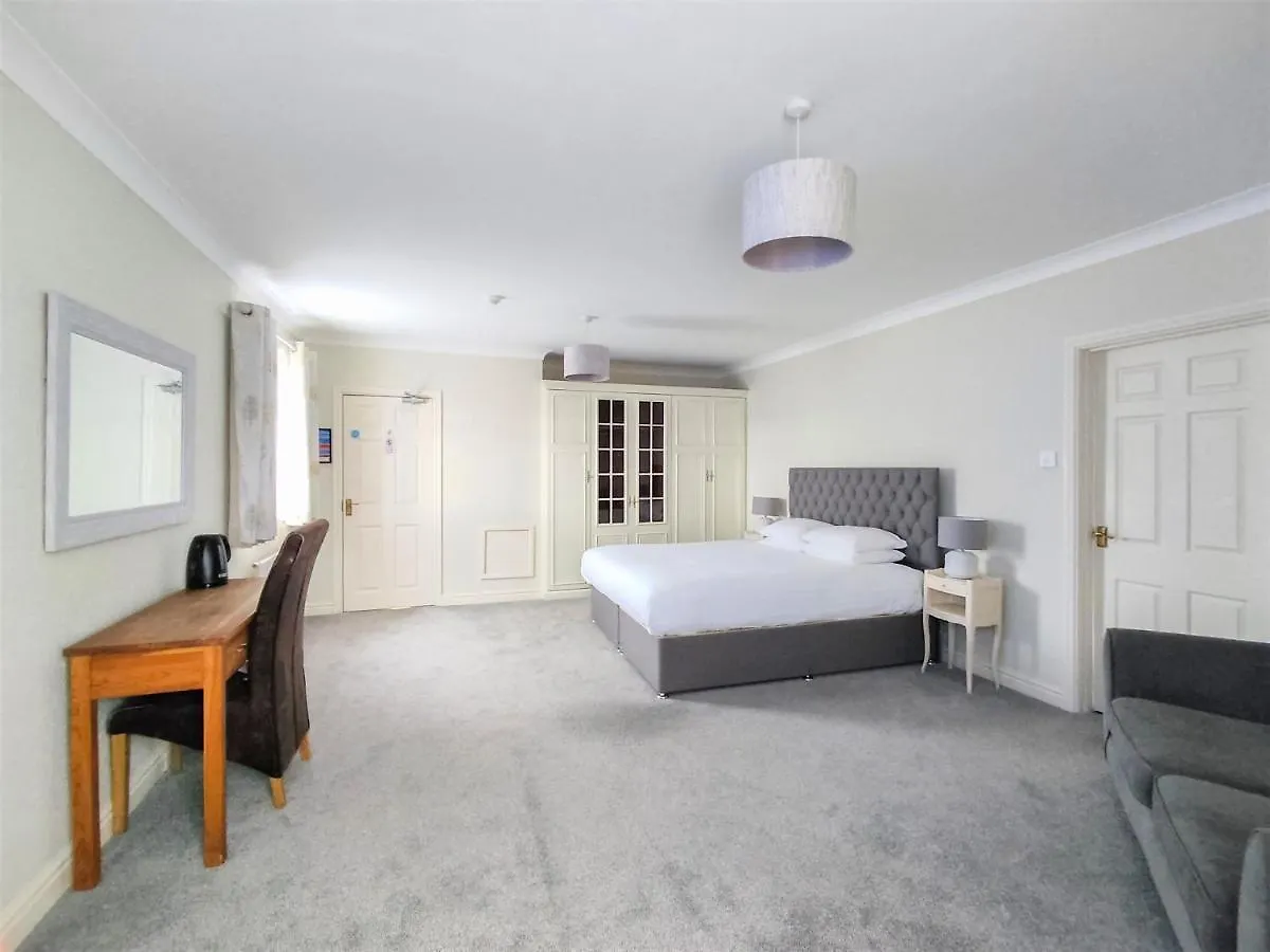 Woodcote Hotel Hooton