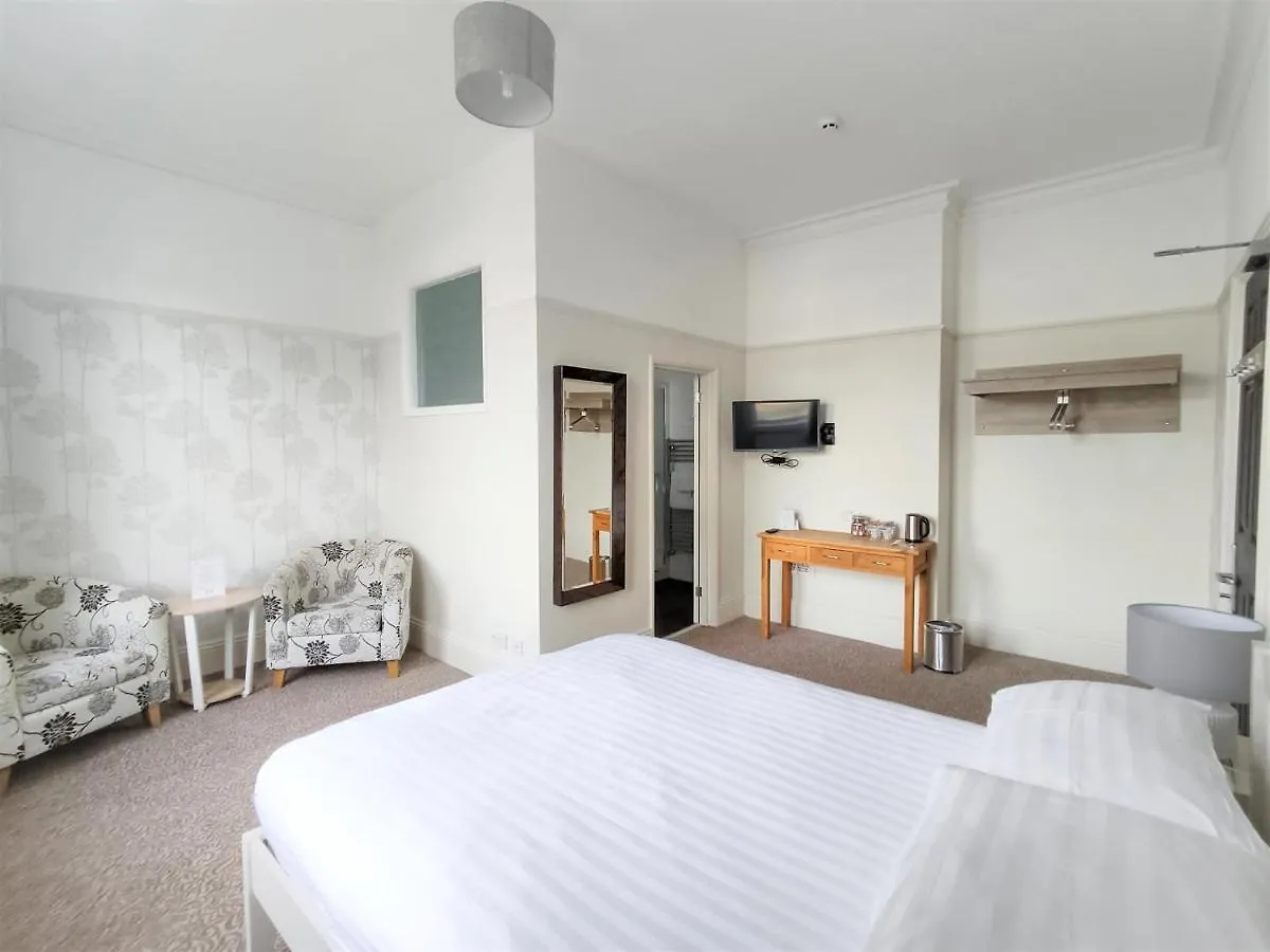 Woodcote Hotel Hooton