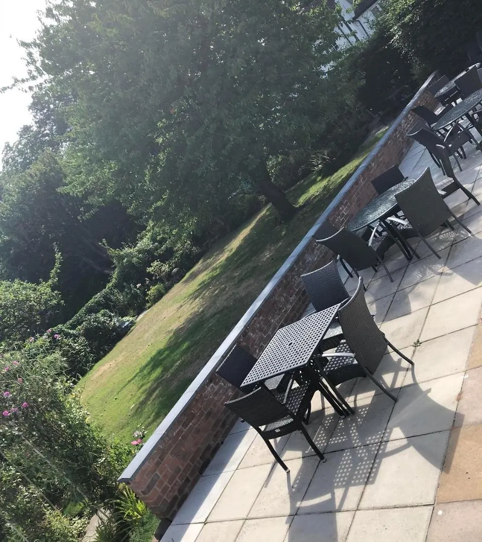 Woodcote Hotel Hooton